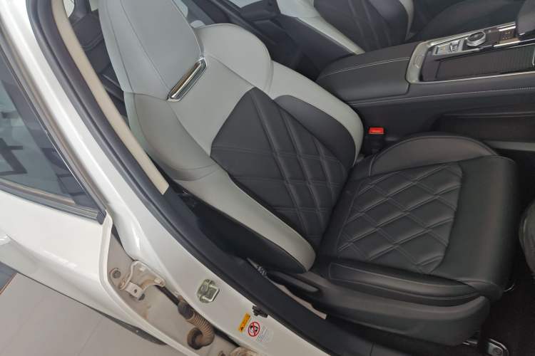 Used CHANGAN NEVO Q05 2023 60 Pro Right Front Seat