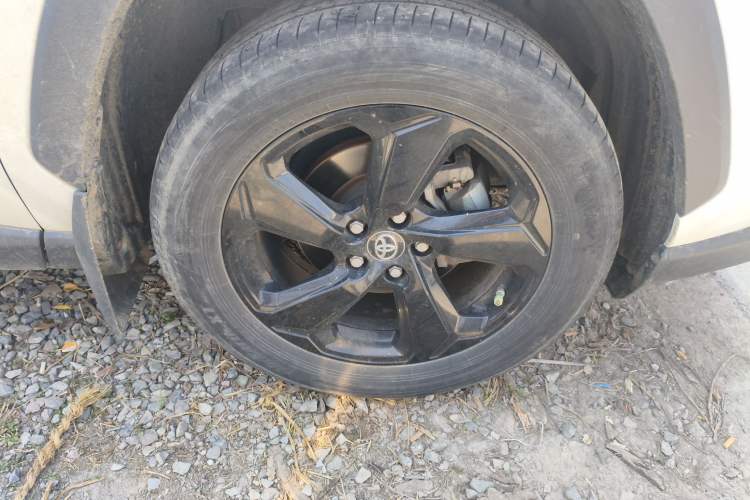 Used Toyota RAV4 2020 Dual-Engine 2.5L E-CVT 4x4 Elite PLUS Edition