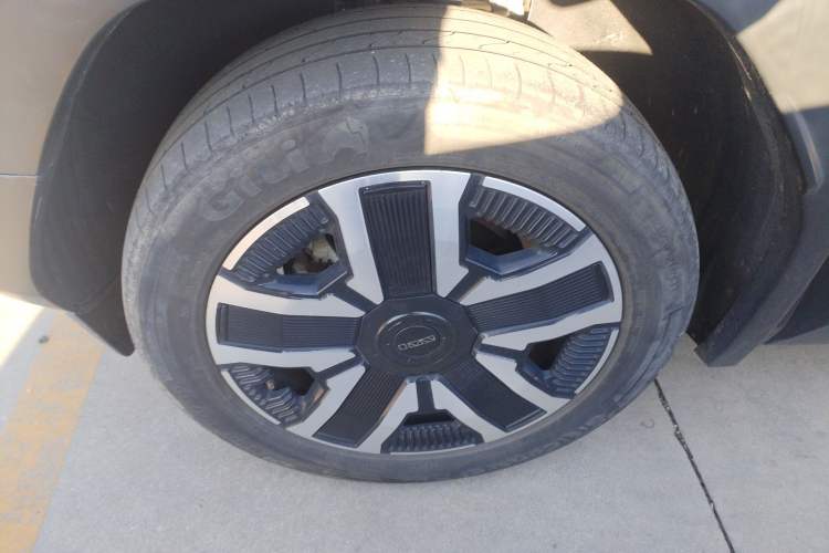 Used iCAR 03 2024 501km Four-wheel Drive Long-Range Advanced Version