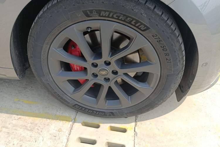 Used Land Rover Range Sport 2024 400PS Dynamic SE Right Front Wheel Hub