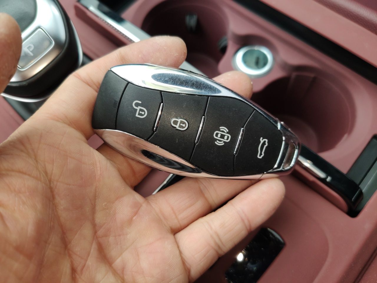 Hongqi H5 2024 1.5T DCT Smart Connect Flagship Edition - Chinese Trim Yun — снимка 17