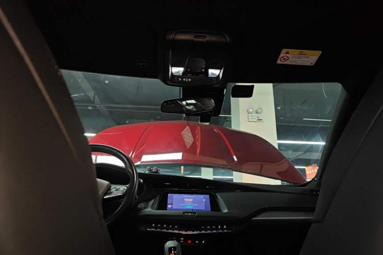 Used Cadillac XT4 2022 28T Two-Wheel-Drive Luxury Version
