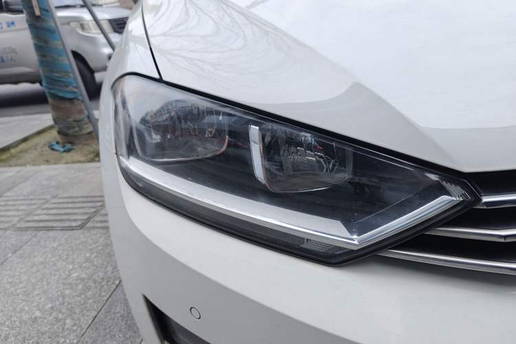 Used Volkswagen Golf Sportsvan 2016 230TSI Automatic Trend Edition
