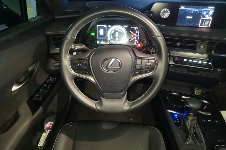Used Lexus UX 2020 260h Explore & Adventure Edition