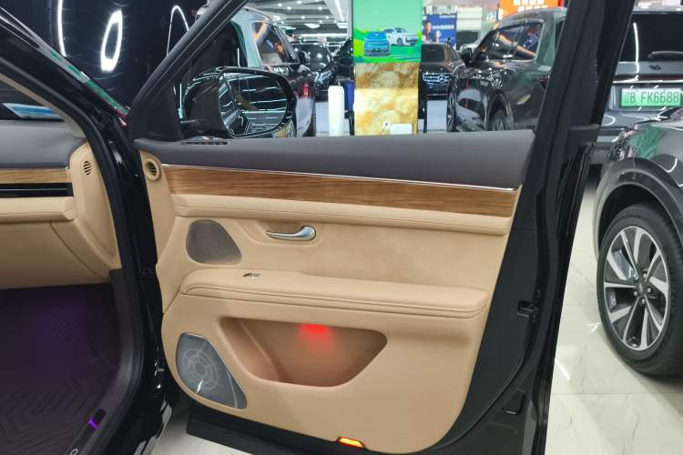 Used Hima AITO M7 2024 1.5T Intelligent Driving Rear-Drive Ultra Version 6 Seats