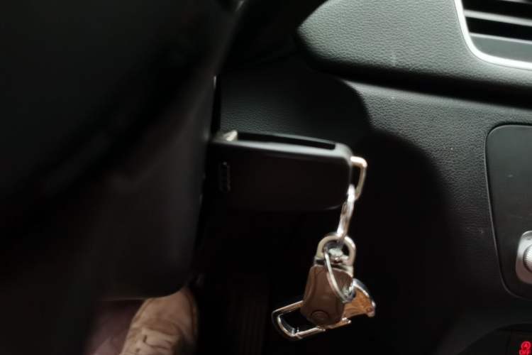 Used Audi Q3 2018 30th Anniversary Edition 30 TFSI Fashion Model Vehicle Key