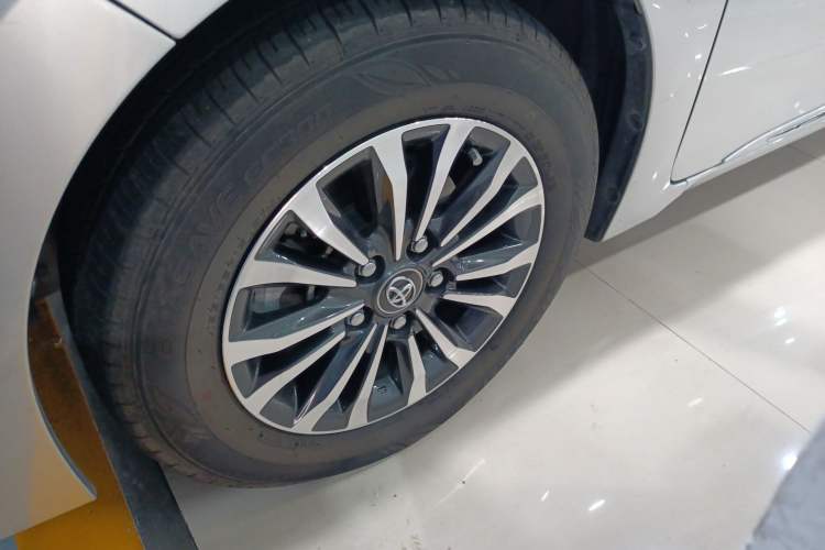 Used Toyota Corolla 2017 Revised Version 1.2T S-CVT GL-i
