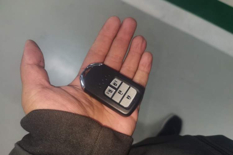 Used Honda Elysion 2016 2.4L Luxury Edition