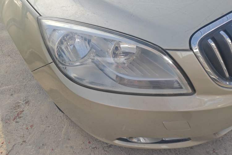 Used Buick GT 2013 GT 1.6L Automatic Fashion Edition Right Front Headlight