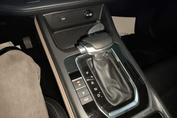 Used CHANGAN CS55PLUS 2022 2nd Generation 1.5T DCT Luxury Version Gear Lever