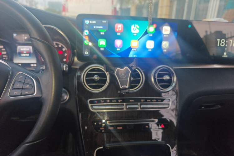 Used Mercedes-Benz GLC 2017 GLC 260 4MATIC Luxury Model Audio And AC Panel