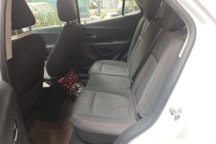 Used Buick Encore 2017 18T Automatic Two-Wheel Drive Urban Leading Model Left Rear Seat