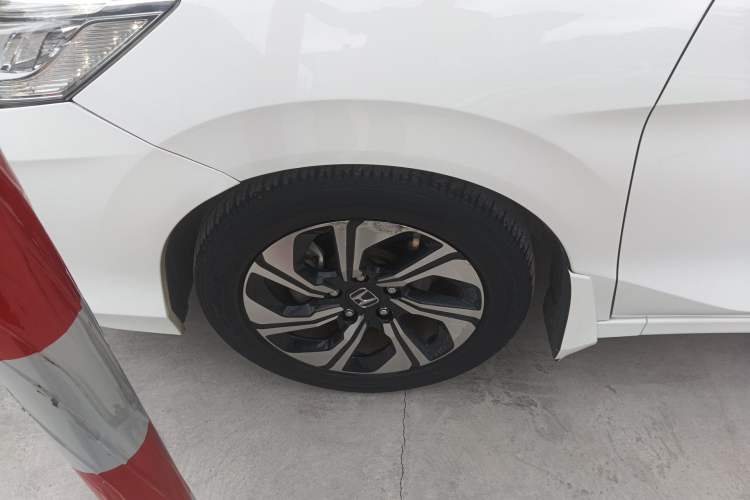 Used Honda Crider 2016 1.8L CVT Comfort Version Left Front Wheel Hub