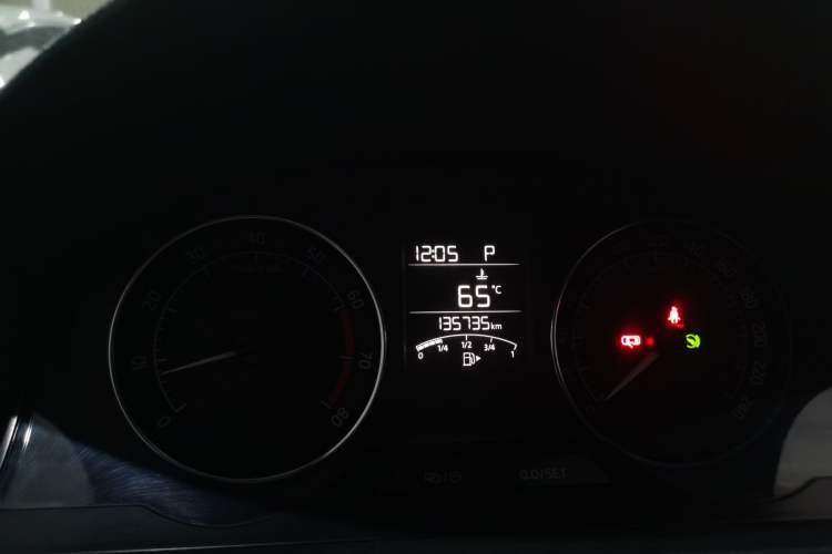 Used Skoda Rapid Spaceback 2014 1.6L Automatic Enjoyment Edition