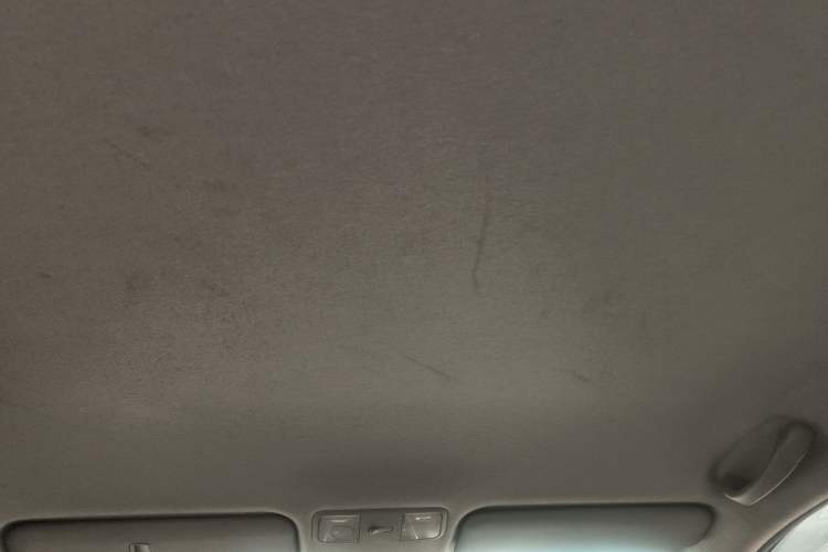 Used Hyundai Verna (older generation) 2014 1.4L Automatic Smart GLS Headliner
