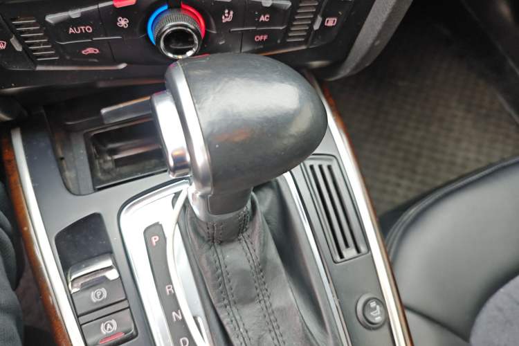 Used Audi A4L 2011 2.0 TFSI Standard Model