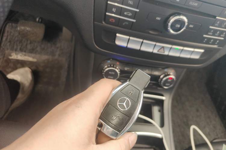 Used Mercedes-Benz B-Class 2017 B 200 Fashion Model Vehicle Key