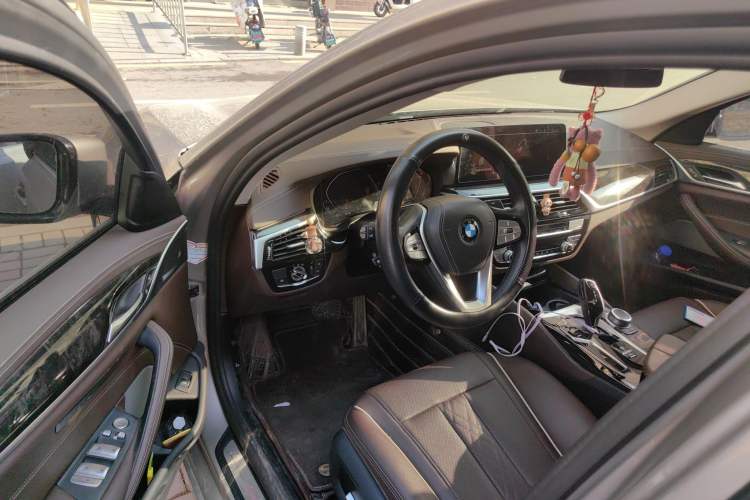 Used BMW 5 Series 2022 Restyled 525Li Luxury Package
