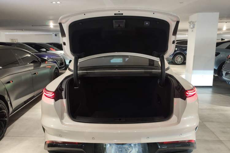 Used IM L7 2022 Dynamic Model
