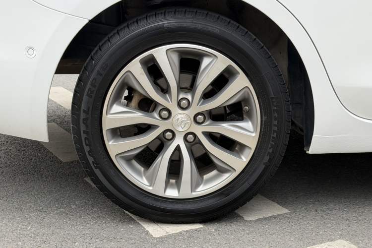 Used Buick GT 2018 18T Automatic Flagship Model