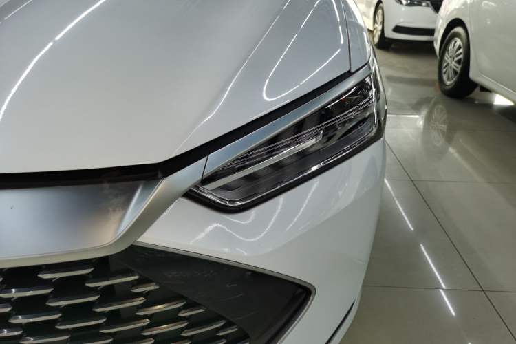 Used BYD Qin PLUS 2024 HONOR Edition DM-i 55KM Leading Model
