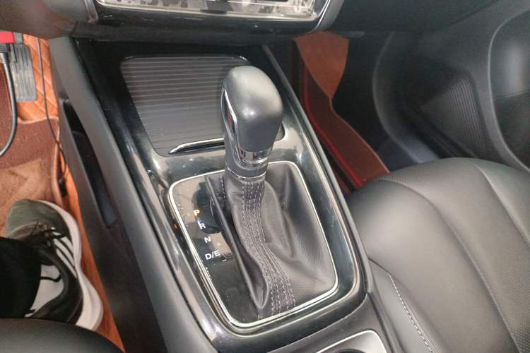 Used Roewe i5 2020 1.5L Automatic 4G Connect Luxury Flagship Edition