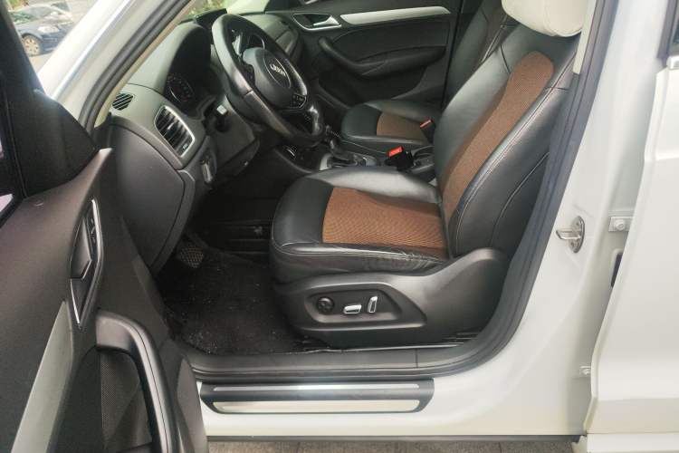 Used Audi Q3 2016 30 TFSI Fashion Model
