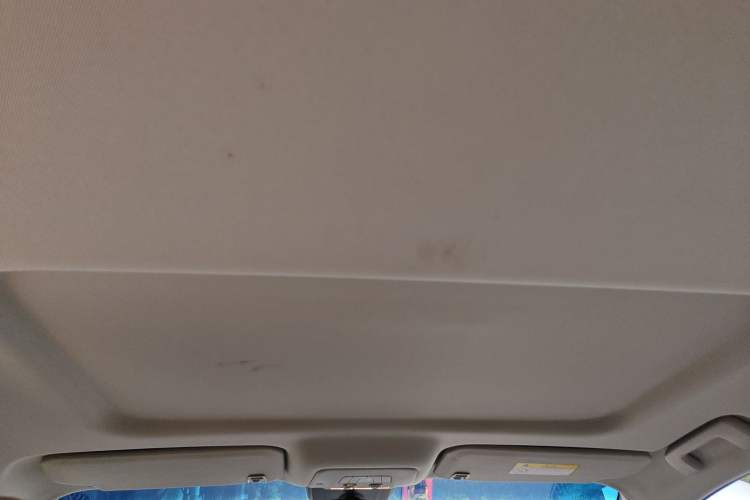 Used Buick GL8 2023 Land Executive Class Comfort Model