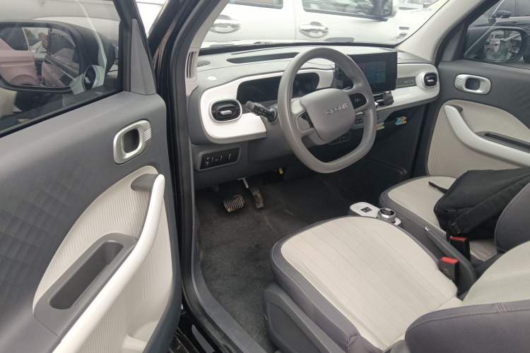 Used Geely Galaxy Panda 2025 210km Panda Kart Driver Seat