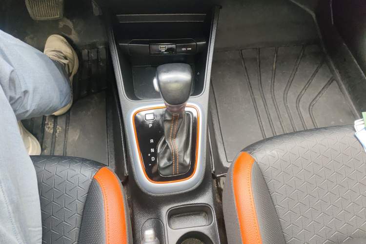 Used Kia kx1 Stonic 2019 1.4L Automatic Sport Edition China VI