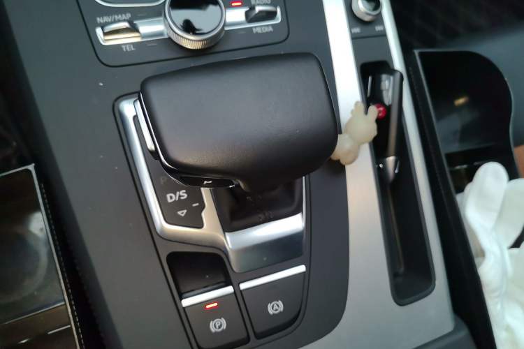 Used Audi Q5L 2020 Updated 40 TFSI Prestige Fashion Edition