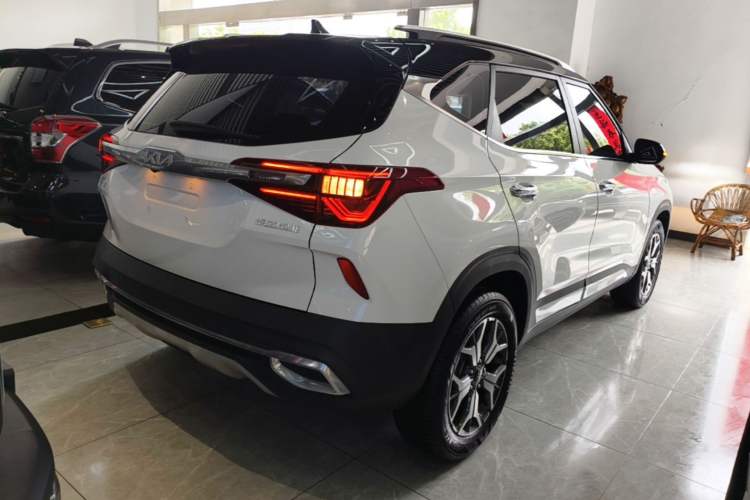 Used Kia KX3 2021 1.5L CVT Trend Edition Rear Right 45 Deg