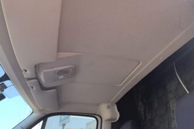 Used Iveco Eurocargo 2021 2.0T Manual - Yunrui Long Wheelbase Short Overhang High Roof Manual Doors – F1A Headliner