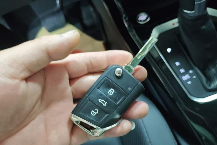 Used Volkswagen T-ROC 2018 280TSI DSG Four-Wheel Drive Comfort Version China V Standard