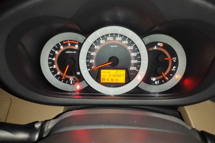 Used Toyota RAV4 2012 Luxurious Edition 2.0L Automatic All-Wheel Drive