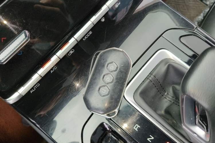 Used Wuling Victory 2020 1.5T CVT Flagship Edition Vehicle Key