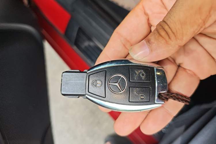 Used Mercedes-Benz SLK-Class 2011 SLK 200 Fashion Model
