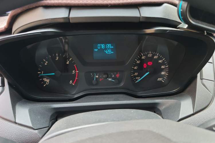 Used Ford Transit 2017 2.0T Diesel Multi-Purpose Commercial Vehicle Mid-Drive Mid-Roof China IV Standard
