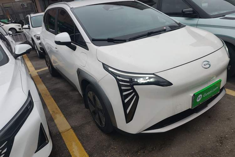 Used AION Y 2023 Younger