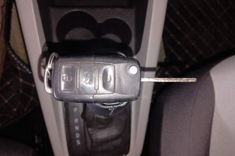 Used Skoda Fabia 2016 1.4L Automatic Car Enjoy Edition
