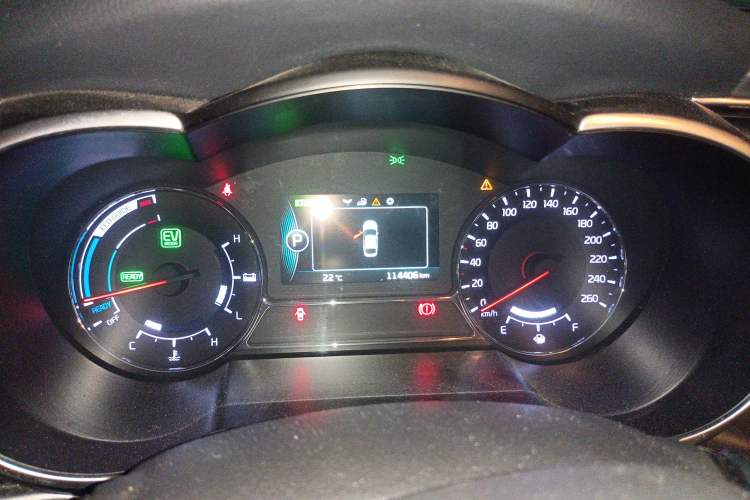 Used Kia K5 2014 2.0L Hybrid Luxury Edition
