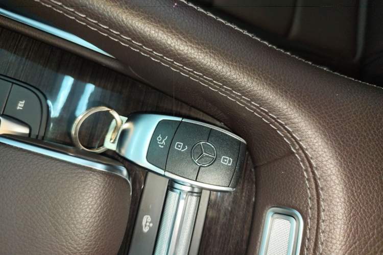 Used Mercedes-Benz GLE 2021 GLE 350 4MATIC Stylish Model Vehicle Key