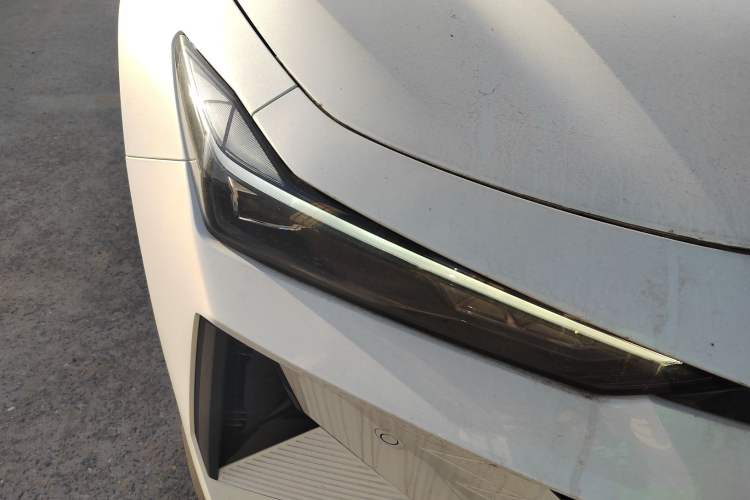 Used Changan UNI-V iDD 2024 Blue Whale Smart Electric iDD 136km Luxury Model
