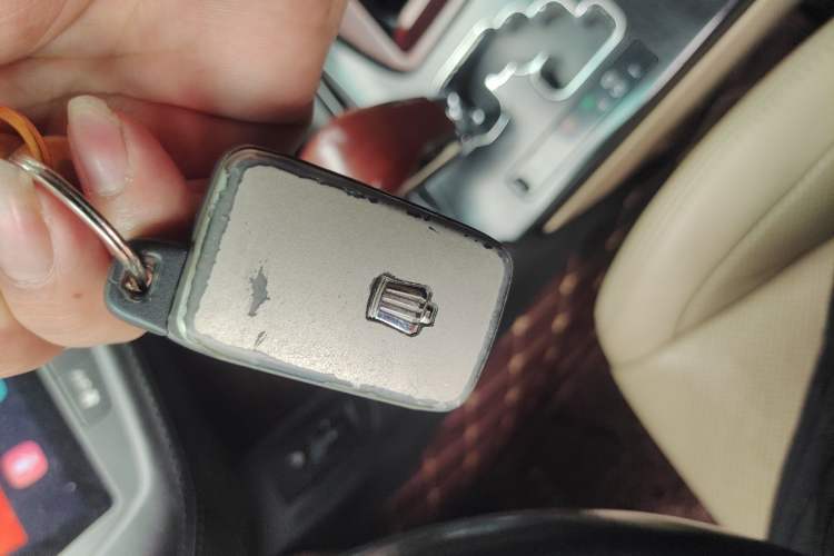 Used Toyota Crown 2010 2.5L Royal Leather Sunroof Edition
