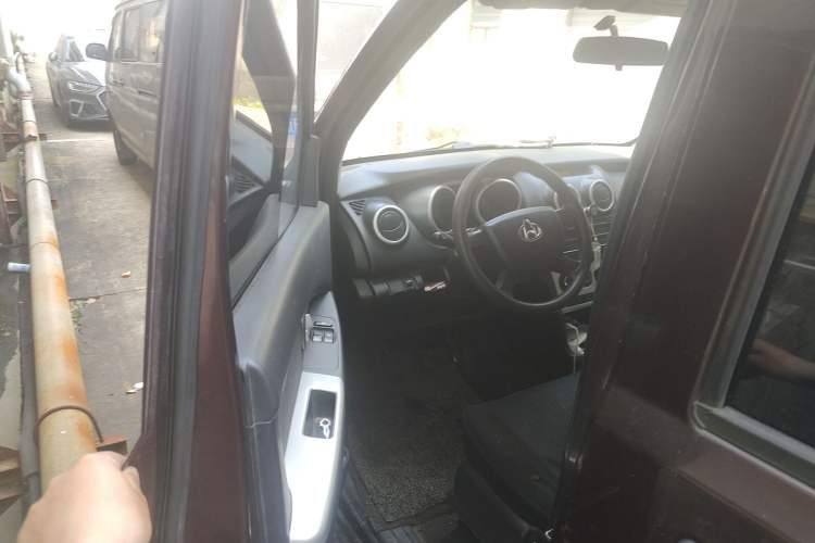 Used CHANGAN KAICHENG Ounuo S 2014 1.5L Base Version
