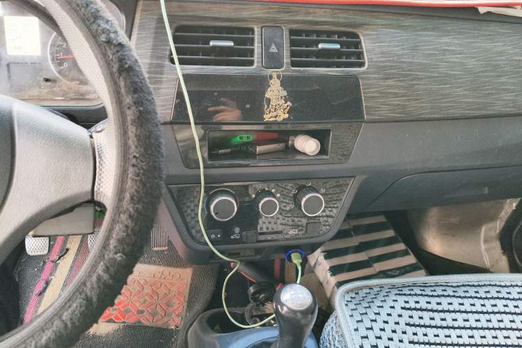 Used Jinbei Hiace X30 2020 1.5L Van Super-Enjoyment Model China VI Standard SWC15M Audio And AC Panel