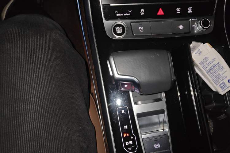 Used Audi Q7 2021 45 TFSI quattro S line Sport model