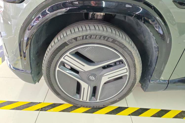 Used Qiyuan E07 2025 All-Electric 4x4 90kWh Ultra High-Performance Edition
