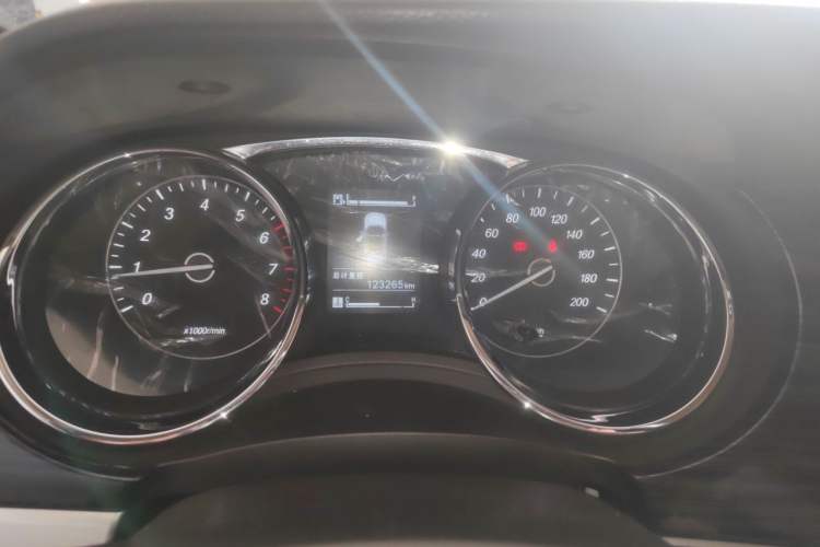 Used Baojun 730 2016 1.5T Manual Luxury Edition 7 Seats