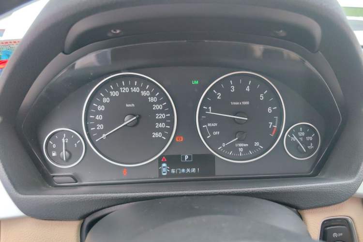 Used BMW 3 Series 2014 320Li Fashion Model
